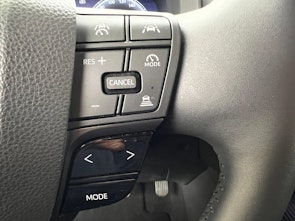 Vehicle image TOYOTA C-HR 2.0 HEV Trend 4x4