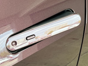 Vehicle image TOYOTA C-HR 2.0 HEV Trend 4x4