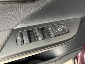 Vehicle image TOYOTA C-HR 2.0 HEV Trend 4x4