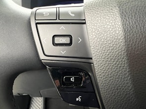 Vehicle image TOYOTA C-HR 2.0 HEV Trend 4x4