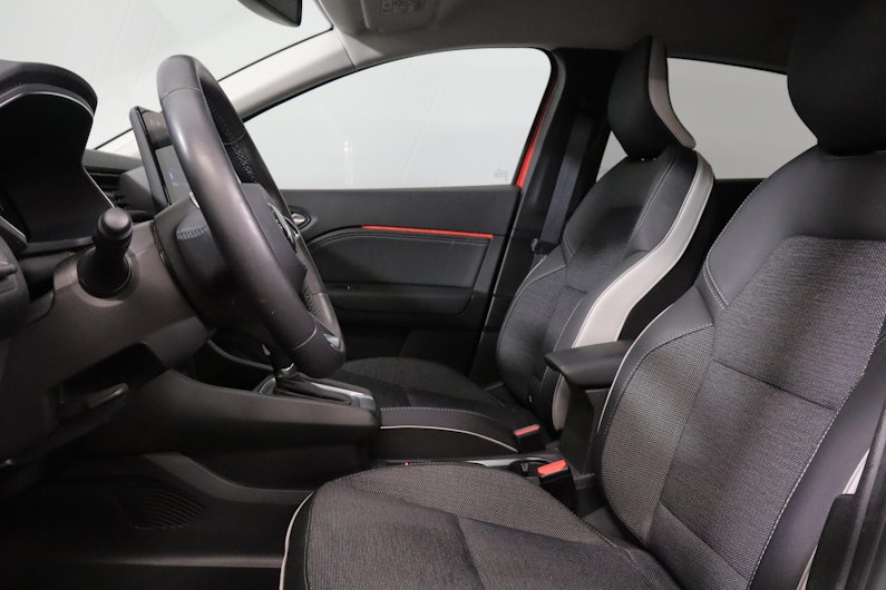 Vehicle image MITSUBISHI ASX