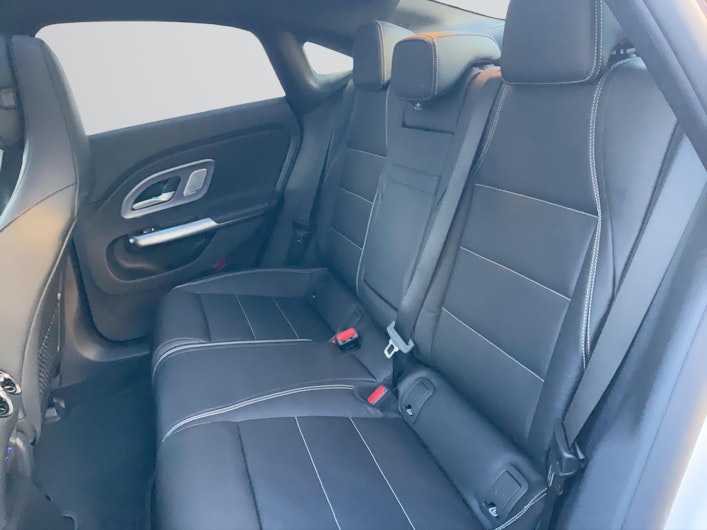 Vehicle image MERCEDES-BENZ CLA 350