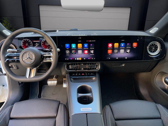 Vehicle image MERCEDES-BENZ CLA 350