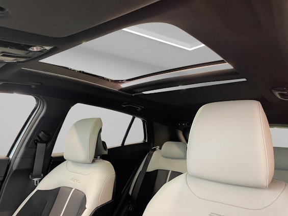 Vehicle image 11 Vehicle image 11