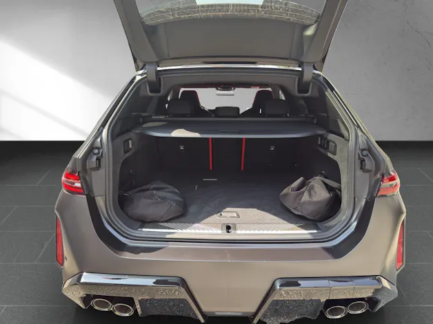BMW M5 xDrive Touring