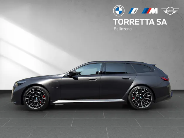 BMW M5 xDrive Touring