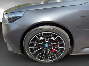 BMW M5 xDrive Touring