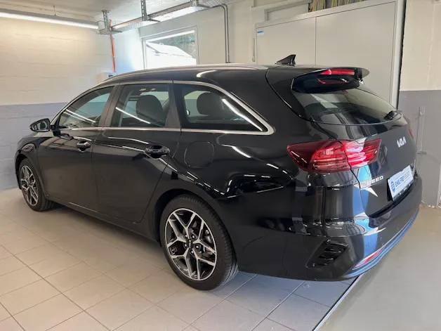 Kia Ceed SW 1.5 T-GDi MHEV Power