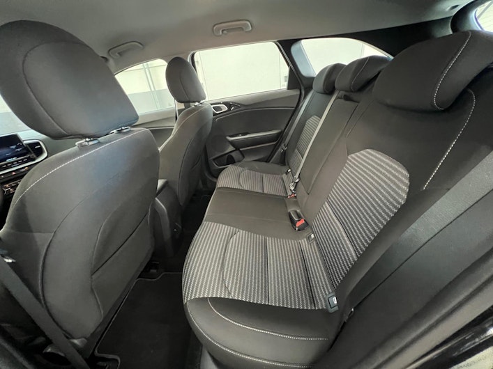 Vehicle image KIA CEED