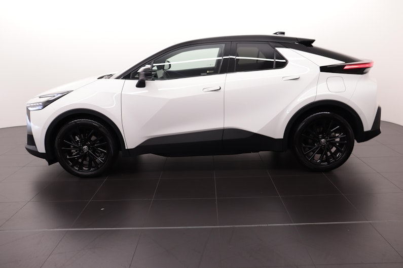Vehicle image TOYOTA C-HR