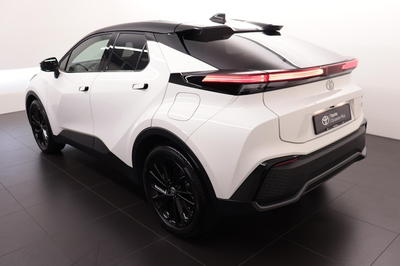 Vehicle image TOYOTA C-HR
