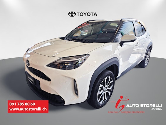 First vehicle image