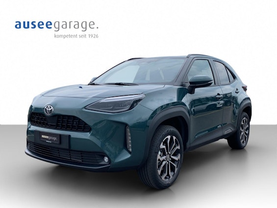 First vehicle image