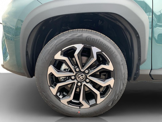 Vehicle image 11