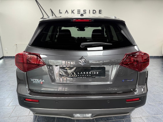 Vehicle image 4 Vehicle image 4