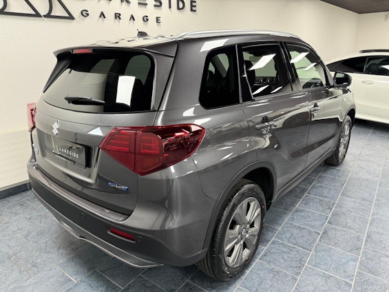 Vehicle image 3 Vehicle image 3