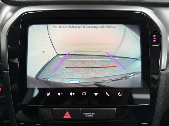 Vehicle image 17 Vehicle image 17