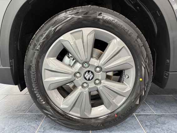 Vehicle image 24 Vehicle image 24