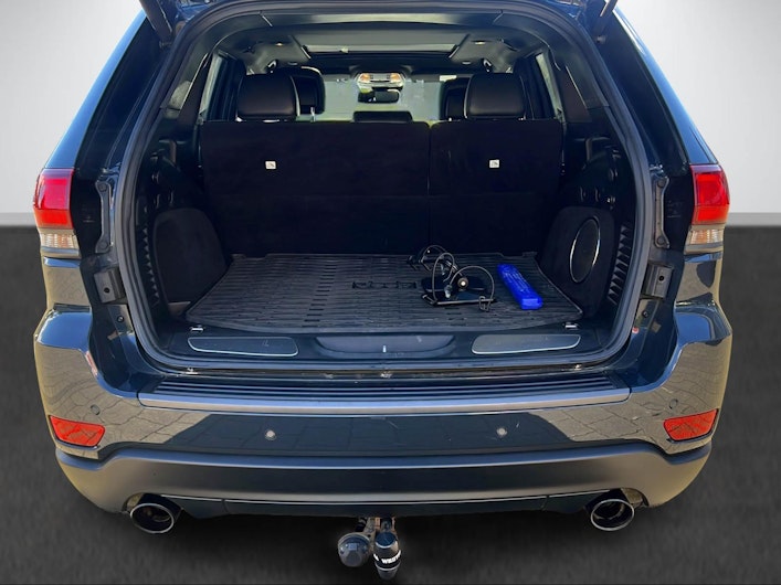 Vehicle image JEEP Grand Cherokee