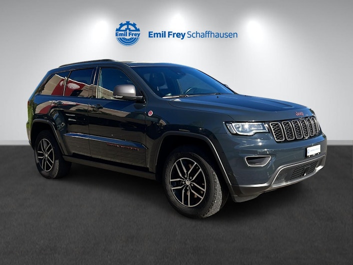 Vehicle image JEEP Grand Cherokee