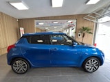 First vehicle image