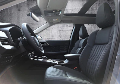 MITSUBISHI OUTLANDER 10