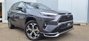 First vehicle image