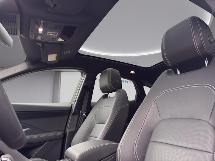 Vehicle image JAGUAR E-PACE