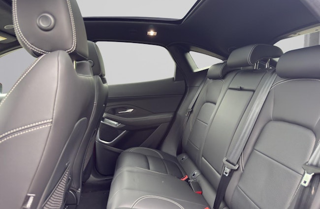 Vehicle image 9 Vehicle image 9