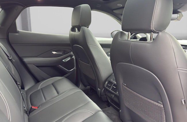 Vehicle image 13 Vehicle image 13