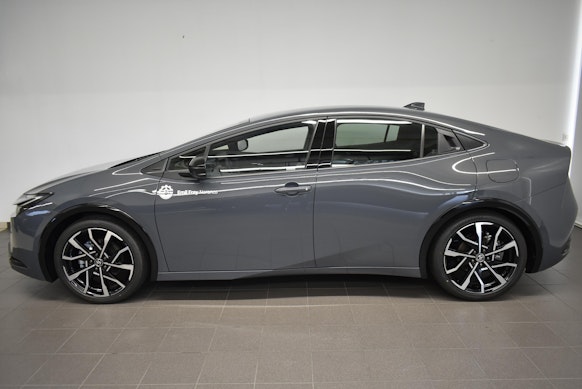 TOYOTA Prius 2.0 Plug-In-Hybrid Style 2