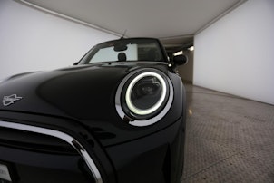 Vehicle image MINI Cabrio F57 1.5i Cooper