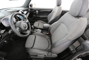 Vehicle image MINI Cabrio F57 1.5i Cooper