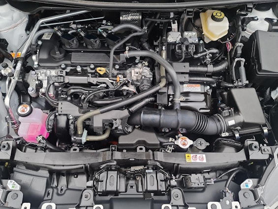 Vehicle image 15 Vehicle image 15