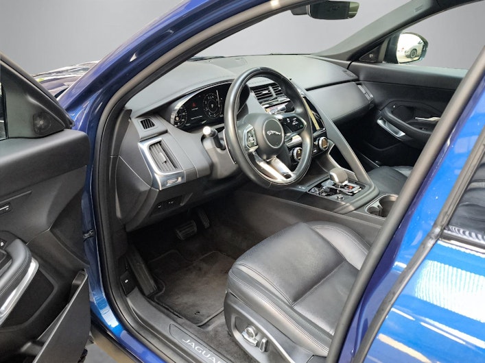 Vehicle image JAGUAR E-PACE
