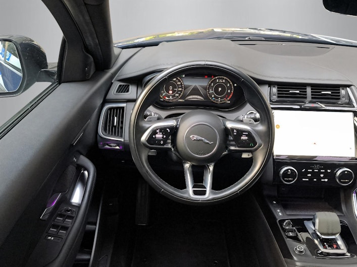 Vehicle image JAGUAR E-PACE