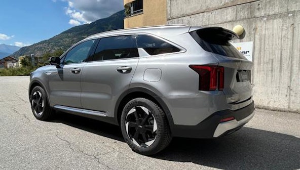 Vehicle image 32 Vehicle image 32