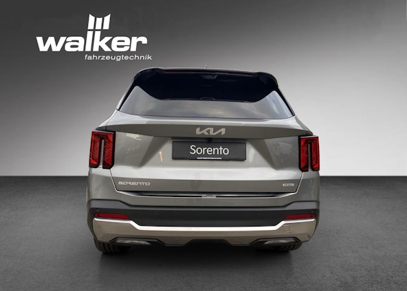 Vehicle image 4 Vehicle image 4