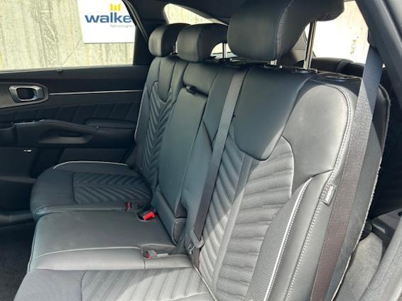 Vehicle image 38 Vehicle image 38