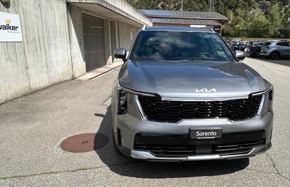 Vehicle image 4 Vehicle image 4