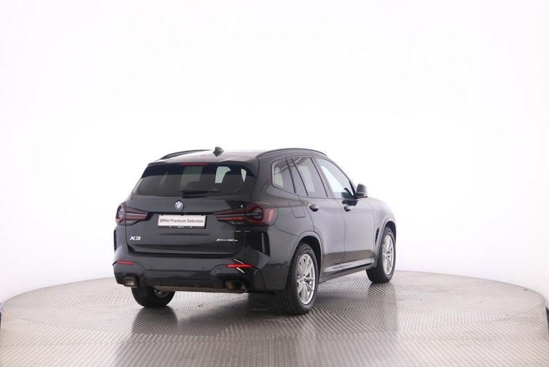 Vehicle image BMW X3