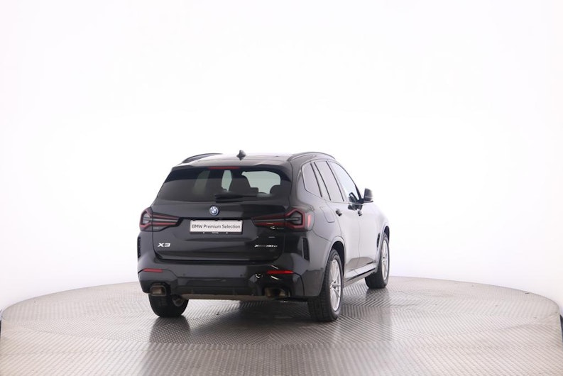 Vehicle image BMW X3