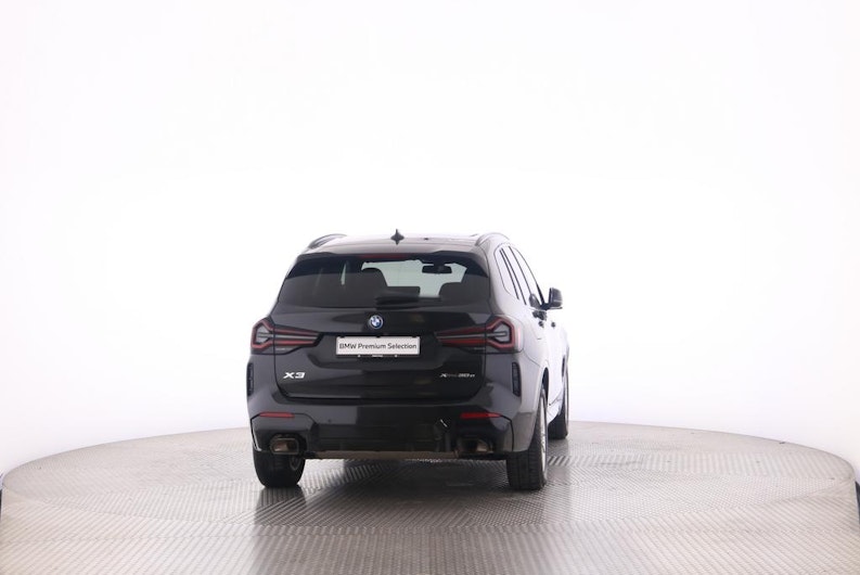 Vehicle image BMW X3