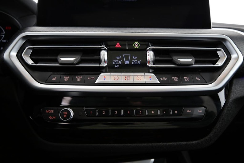 Vehicle image BMW X3