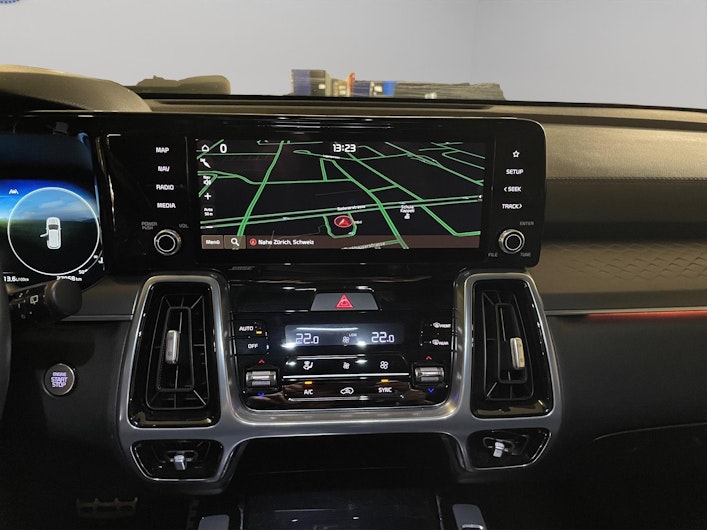 Vehicle image KIA SORENTO