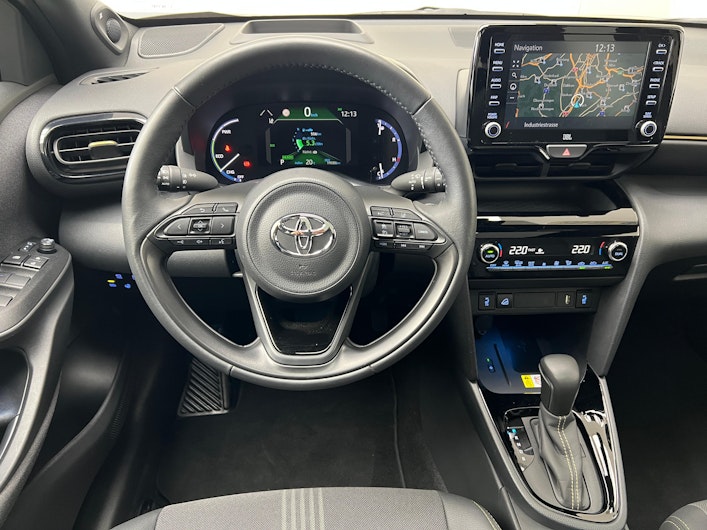 Vehicle image TOYOTA YARIS CROSS