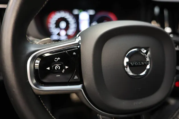 Volvo XC60 2.0 T8 TE R-Design eAWD