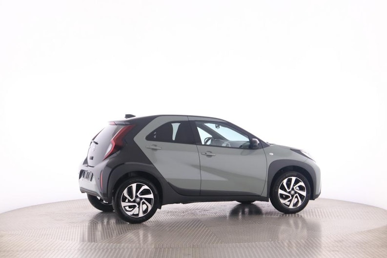 Vehicle image TOYOTA AYGO X