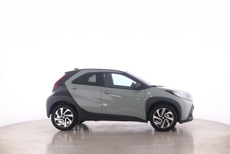 Vehicle image TOYOTA AYGO X