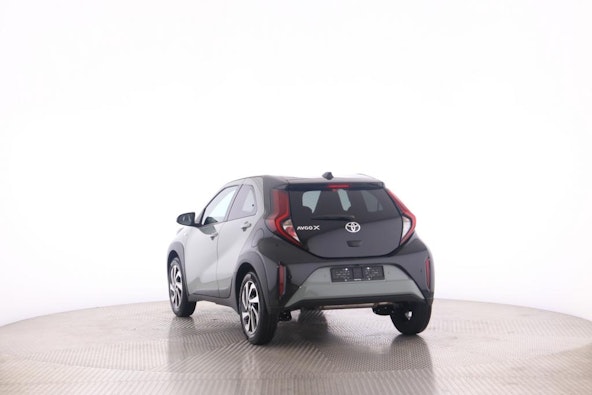 Vehicle image 12 Vehicle image 12